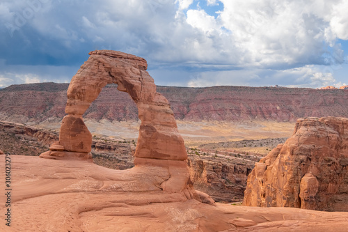 Delicate Arch, iconic freestanding natural arch, Arches National Park, adjacent to the Colorado River, Moab, Utah, USA
