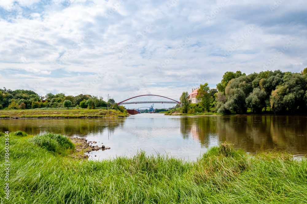 Fototapeta premium Stadt Riesa Elbe, Elberadweg - Sachsen, Meißen