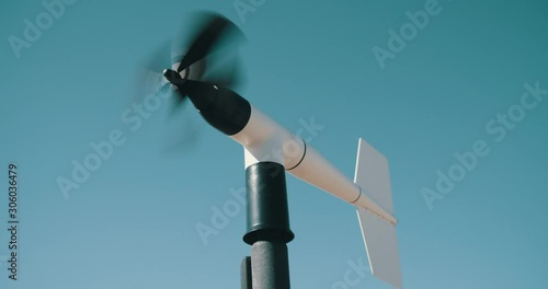 Aerovane wind speed and direction instrument anemometer