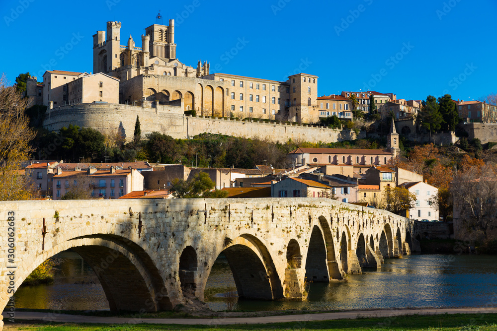 Old Bridge and cathedral of Saint Nazaire, Beziers