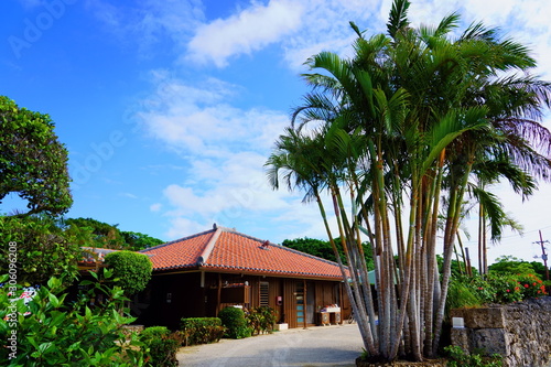 【沖縄県】 竹富島の古民家 / 【Okinawa】Traditional house in Taketomi island