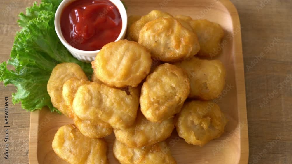 Fried chicken nuggets with sauce Fried chicken nuggets with sauce