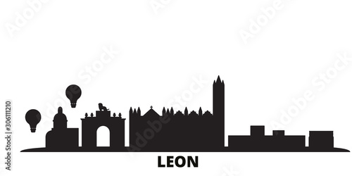 Mexico, Leon city skyline isolated vector illustration. Mexico, Leon travel cityscape with landmarks