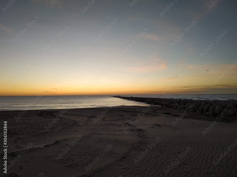 amanecer en la playa