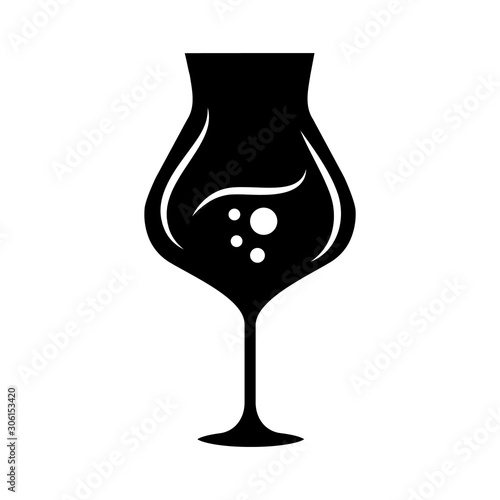 Dessert wine glyph icon. Madeira wineglass. Alcohol beverage with bubbles. Party cocktail. Sweet aperitif drink. Silhouette symbol. Negative space. Vector isolated illustration