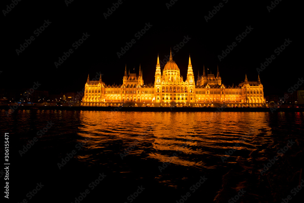 Obraz premium parliament night