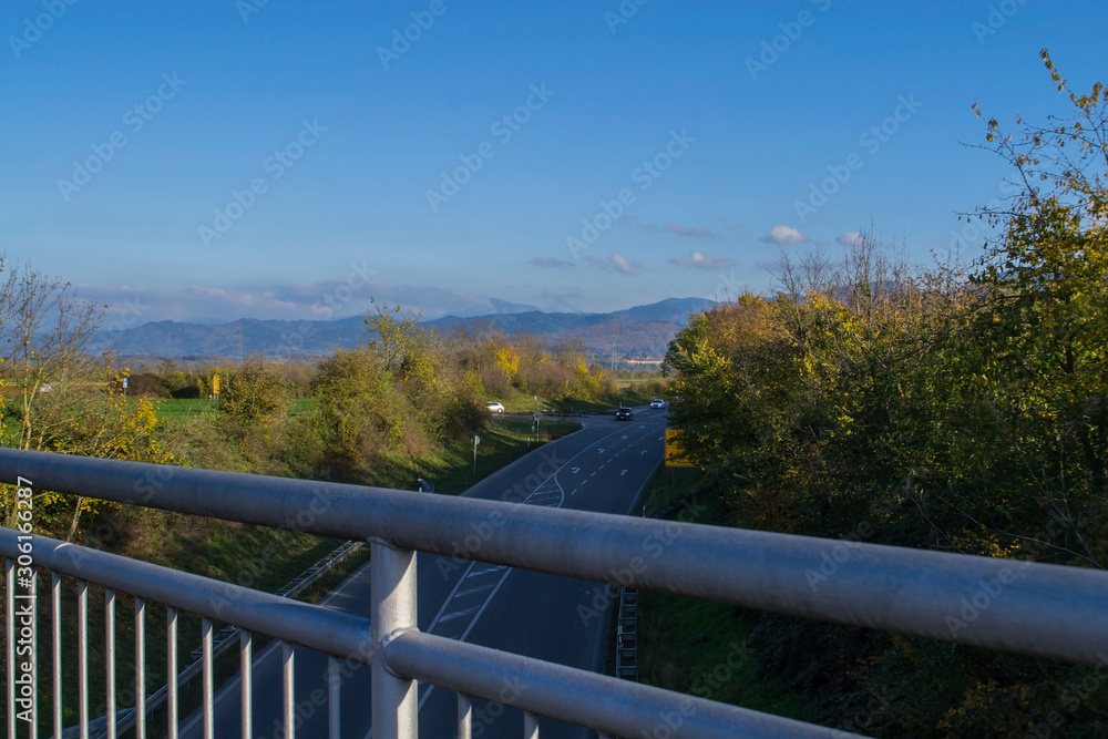 Fototapeta premium road to nowhere