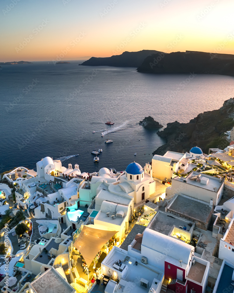 Santorini vertical cityscape oia
