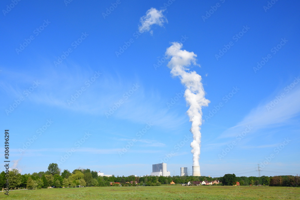Blick zum Kraftwerk Schwarze Pumpe Blick zum Kraftwerk Schwarze Pumpe