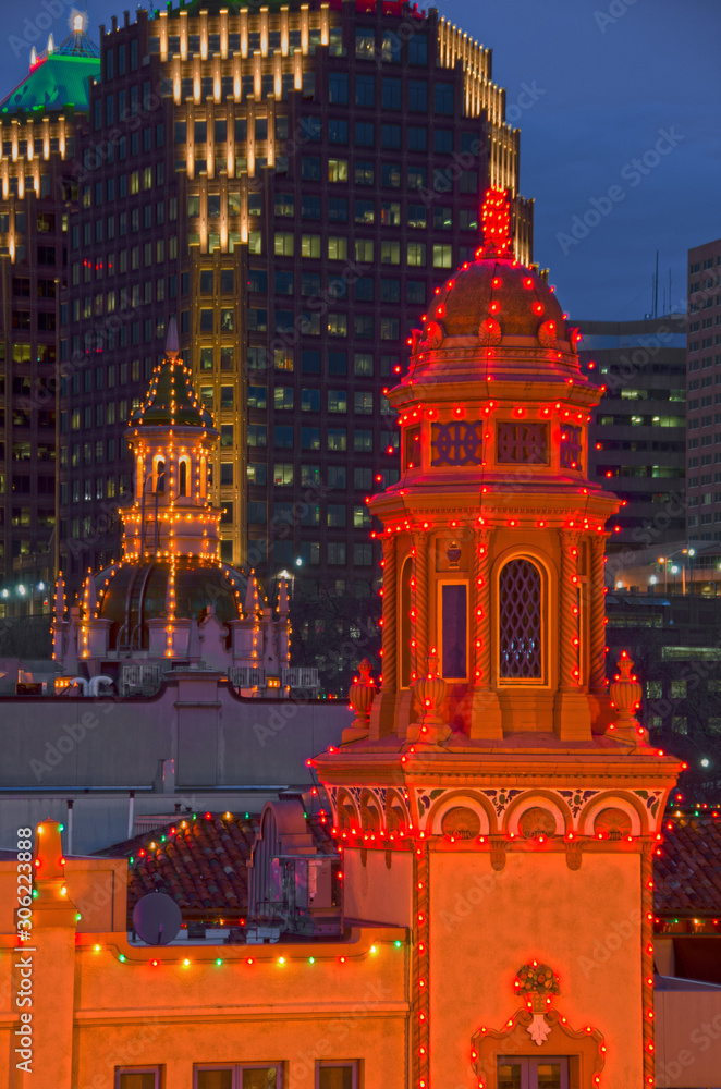 Obraz premium Christmas on Country Club Plaza