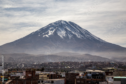 Obraz na płótnie El Misti volcano in Arequipa, Peru w salonie