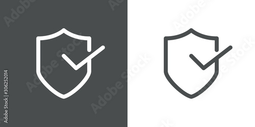 Icono plano lineal escudo con marca de casilla de verificación en fondo gris y fondo blanco