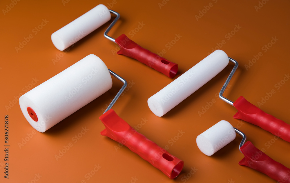 Fototapeta premium Tin cans with paint, brushes and bright palette of colors