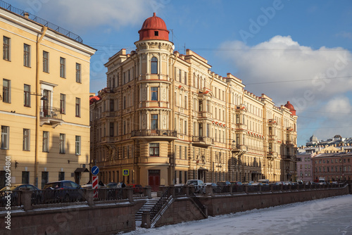 Ratkov-Rozhnov apartment building