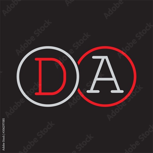 DAInitial letter linked circle capital monogram logo modern template photo