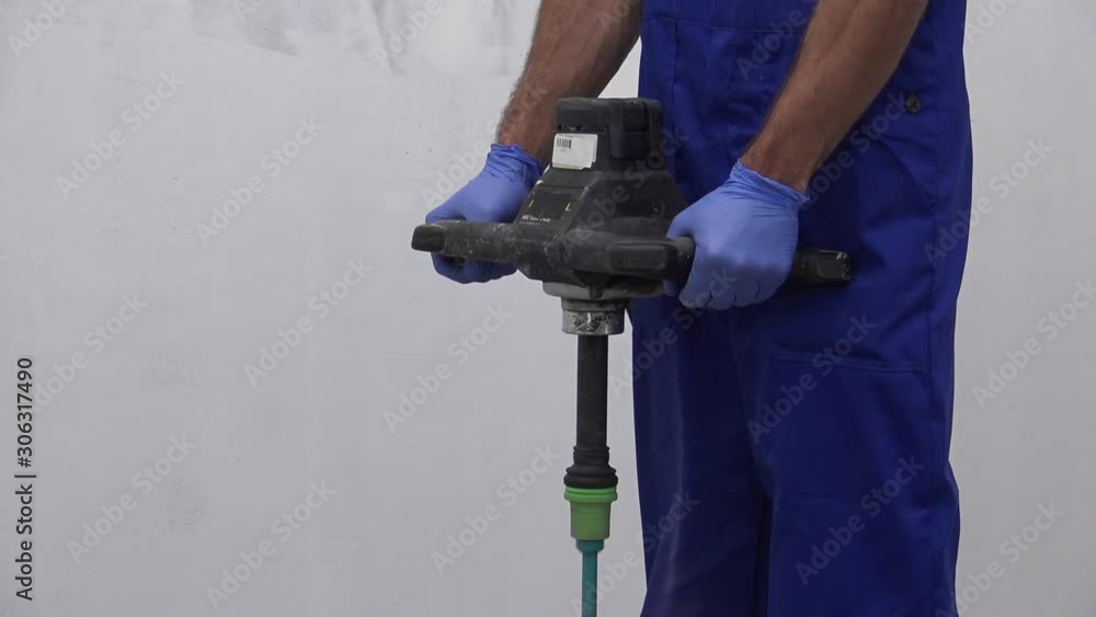 Mixing mortar Mixing mortar
