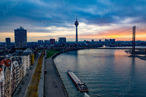 Sonnenaufgang in Düsseldorf - Germany