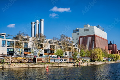 Canvas Print altes kraftwerk am landwehrkanal in berlin charlottenburg, deutschland