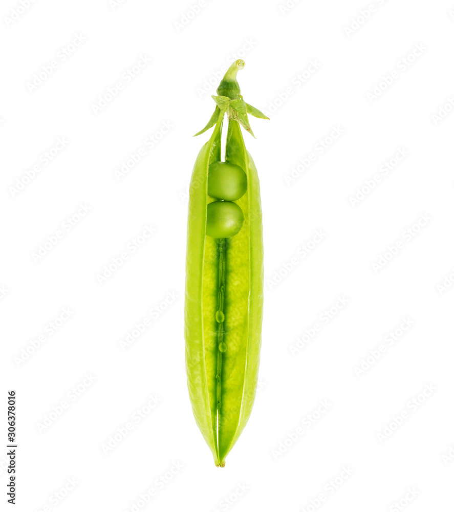 green peas isolated on a white background green peas isolated on a white background