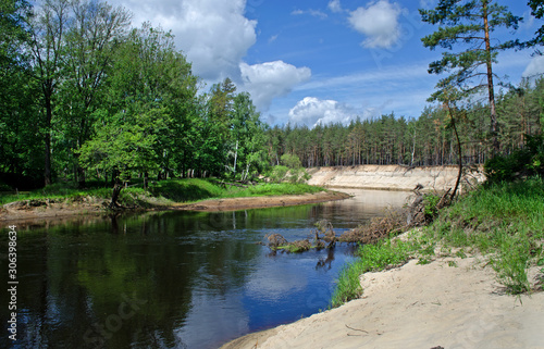 Lukh River