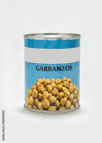 lata de aluminio de garbanzos, legumbres