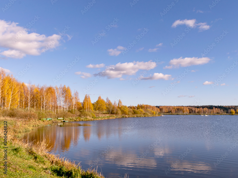 Obraz premium colorful autumn landscape by the lake, golden autumn, colorful trees and reflections