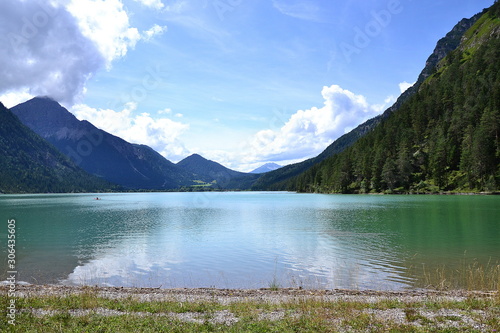 Fototapeta Naklejka Na Ścianę i Meble -  Heiterwang Lake Austria. Lake, mountains
