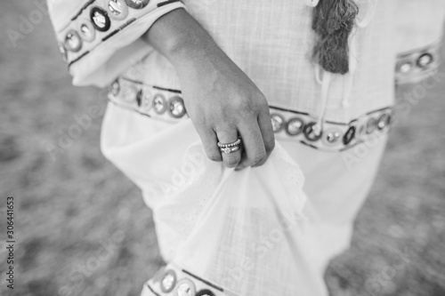 woman whith Engagement Ring © Nicolli D'Orazio