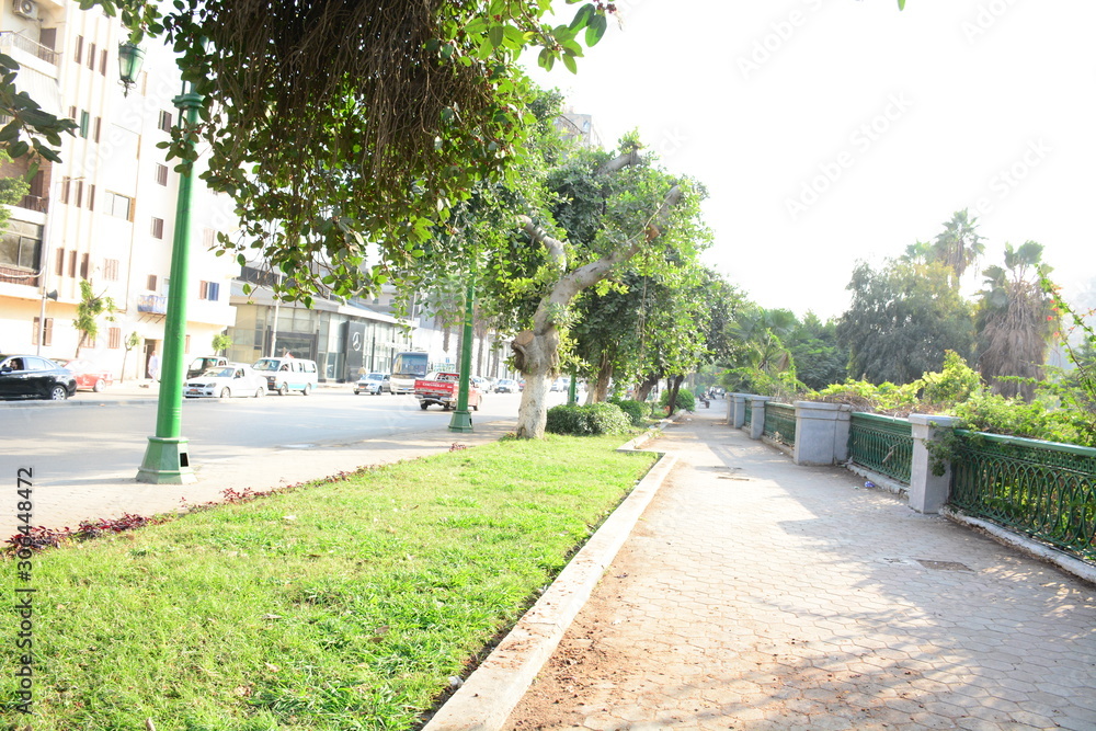 Obraz premium Kornish street in Cairo Egypt on the bank of the river nile