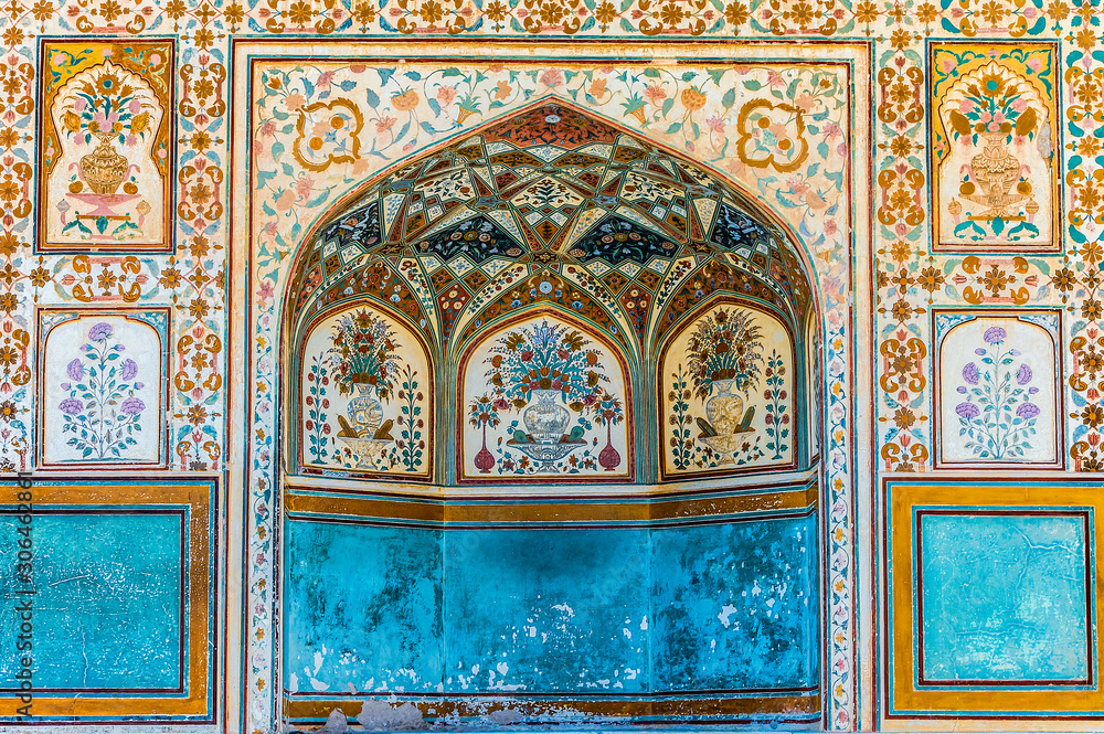 An alcove at the Ganesh Pol palace at Amber Fort in Rajasthan, India.