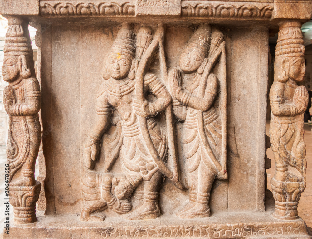 Φωτογραφία A carving of the Hindu God, Rama at the temple of Melkote in Karnataka, India