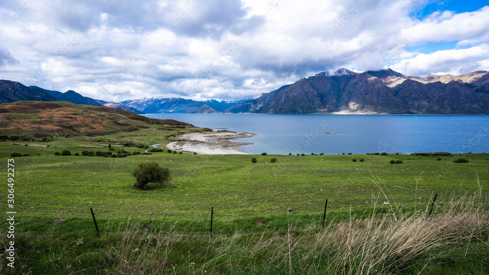 Fototapeta premium Tranquil Landscape With Lake Mountain View