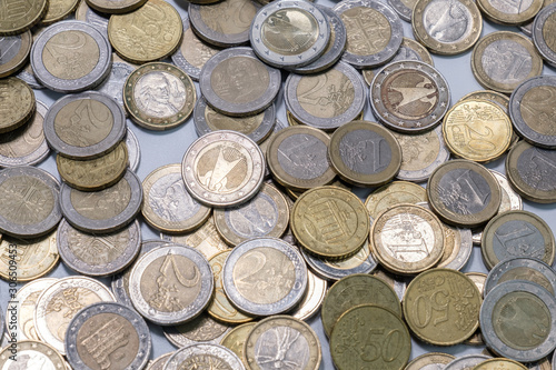 Bargeld: verschiedene Euro-Münzen