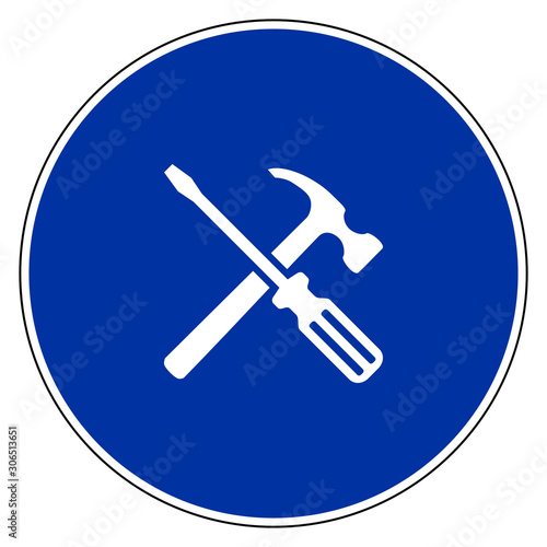 Werkzeuge und Verkehrsschild