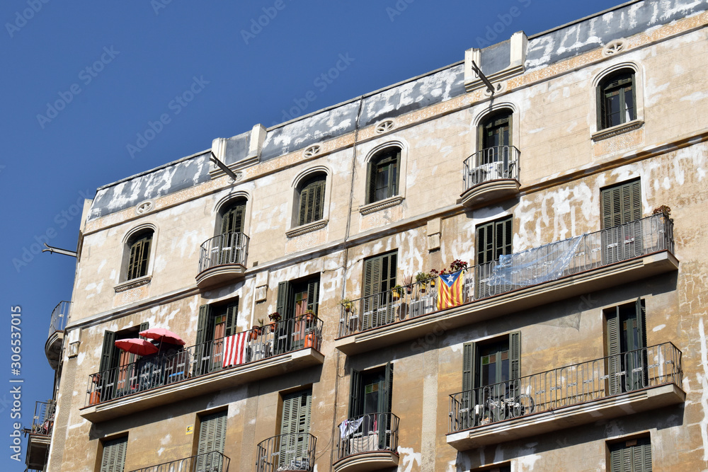Fototapeta premium Facade & Balconies of Old Apartment Building 3743-039