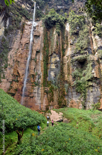 Plus grande chute d'eau du pérou Yumbilla nord du Pérou photo