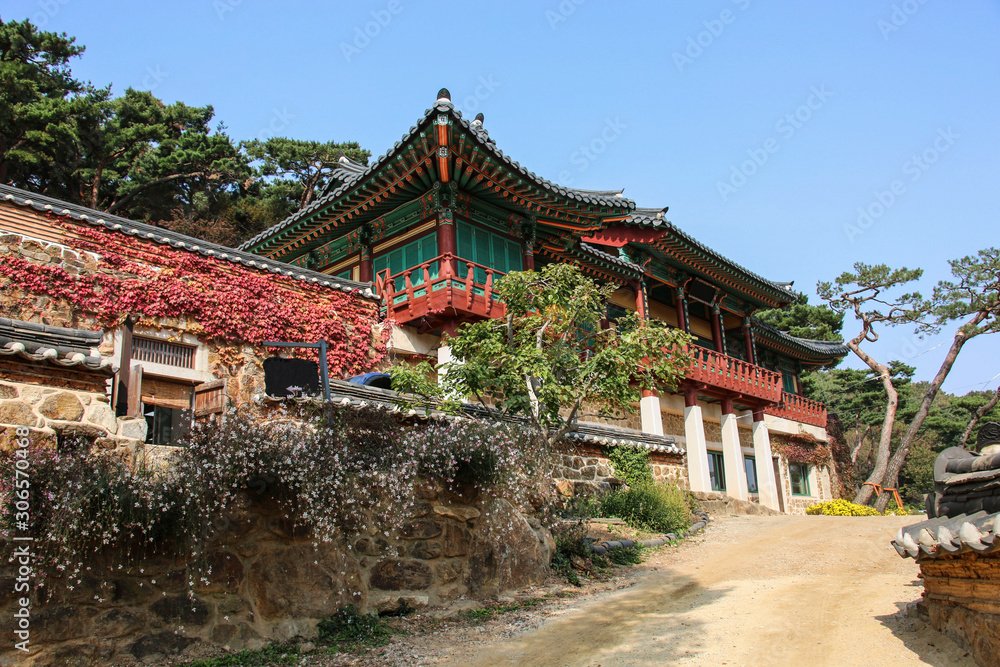 Traditional Korean-style buildings on the territory to Jeondeungsa Temple in Ganghwa-gun, Incheon, South Korea Traditional Korean-style buildings on the territory to Jeondeungsa Temple in Ganghwa-gun, Incheon, South Korea