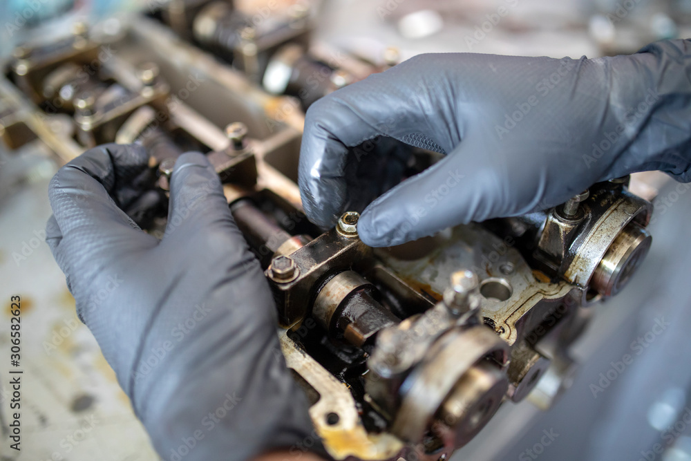 Car Engine Repairman Car Engine Repairman