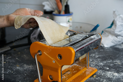 Wallpaper Mural machine a pate  Torontodigital.ca