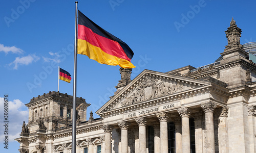 Berlin_Reichtagsgeb  ude_Deutscher Bundestag