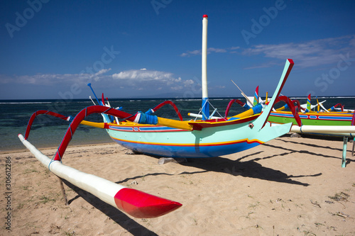 Fototapeta Naklejka Na Ścianę i Meble -  Boat on Sanur Beach, Bali