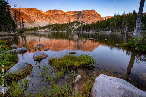 Slika na platnu Morning sunrise at Mirror Lake in the Snowy Range Mountains in the Medicine Bow