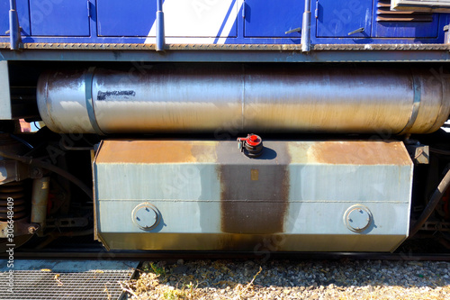 Metal fuel tank of diesel locomotive