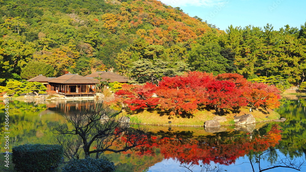 紅葉の栗林公園南湖6 Stock Photo Adobe Stock 紅葉の栗林公園南湖6 Stock Photo Adobe Stock