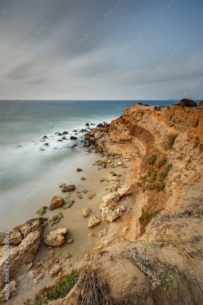 Fototapeta premium Long exposure on the cliff