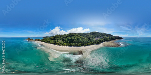 Fototapeta Naklejka Na Ścianę i Meble -  Punta Leona, Costa Rica White Sand and Paradise Beach