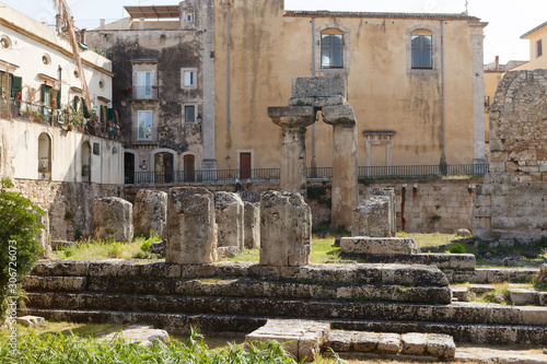 Temple of Apollo in Siracusa photo