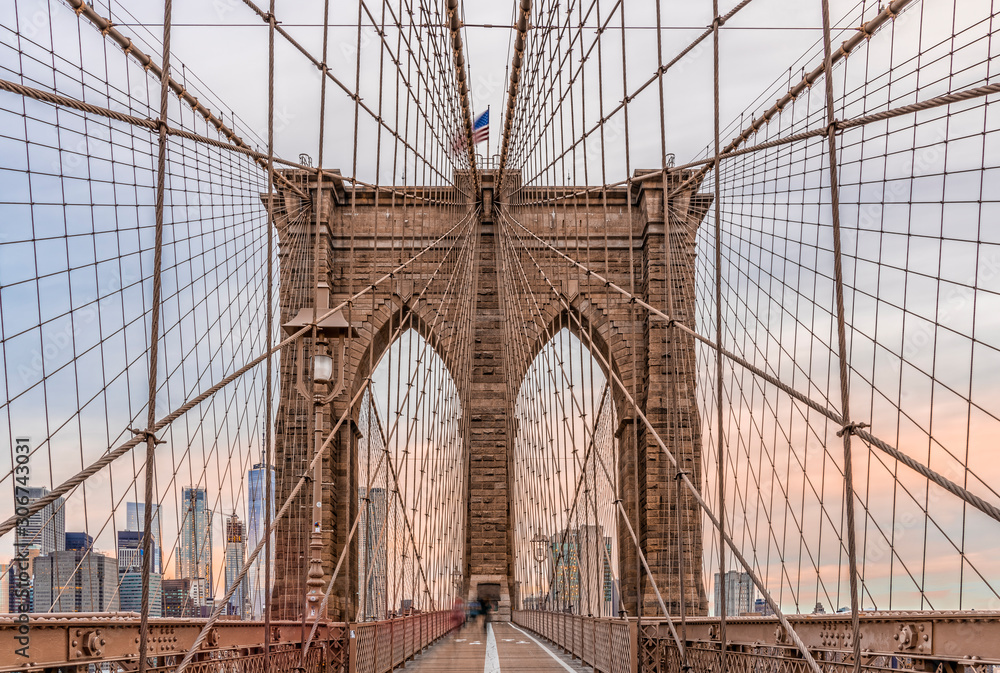 Naklejka premium stunning views of the Brooklyn Bridge, New York City