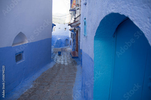 The blue city of Chefchaouen, Morocco © urdialex