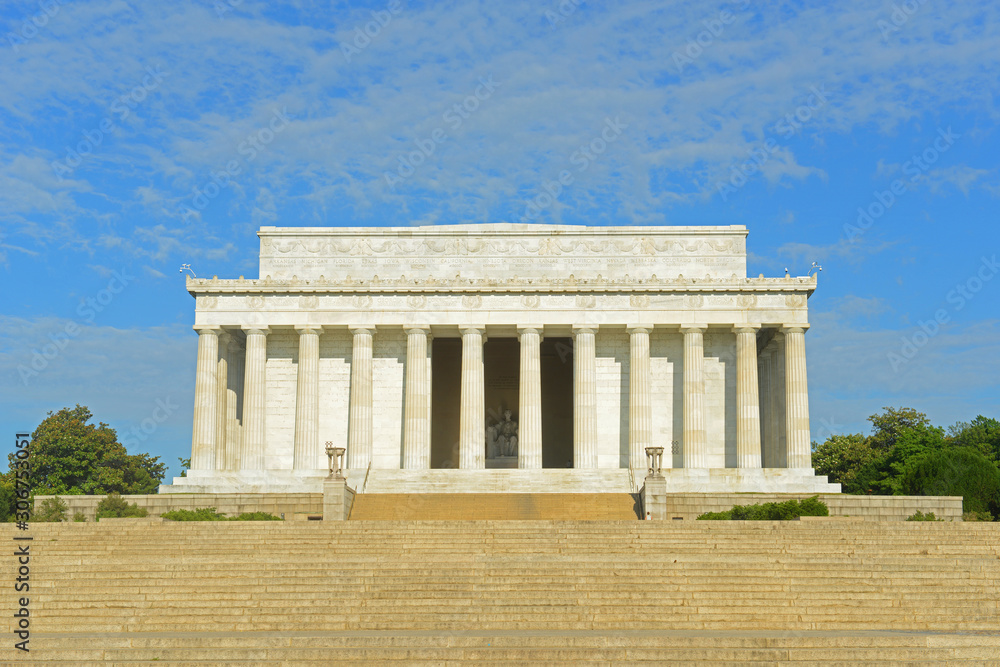 Naklejka premium Lincoln Memorial in the morning in Washington, District of Columbia DC, USA.